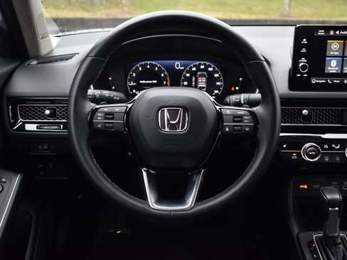 Used 2023 Honda Civic Touring image 26
