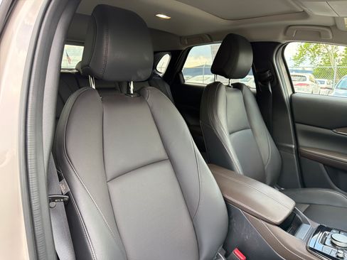 Used 2023 MAZDA CX-30 AWD 2.5 S w/ Premium Package image 9