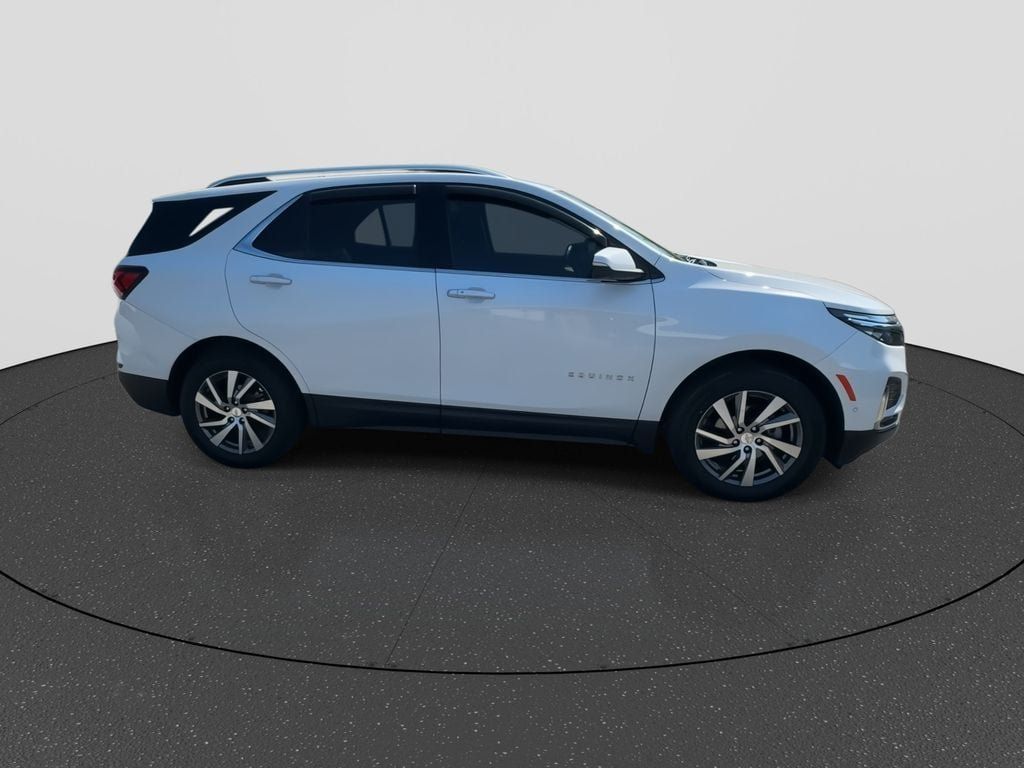 Used 2023 Chevrolet Equinox Premier AWD/4WD image 9