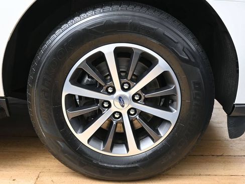Used 2021 Ford Expedition XL AWD/4WD image 14