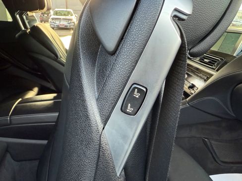 Used 2014 BMW 640i Coupe image 21