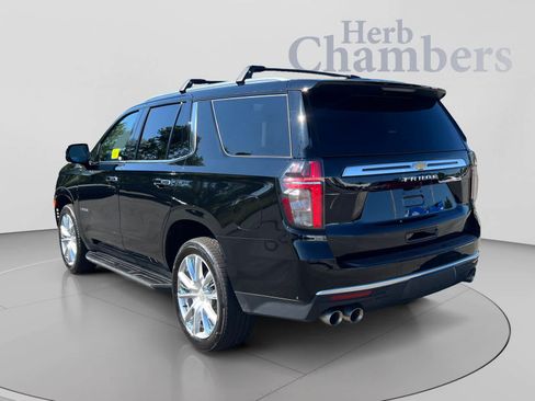 Used 2024 Chevrolet Tahoe High Country AWD/4WD image 3
