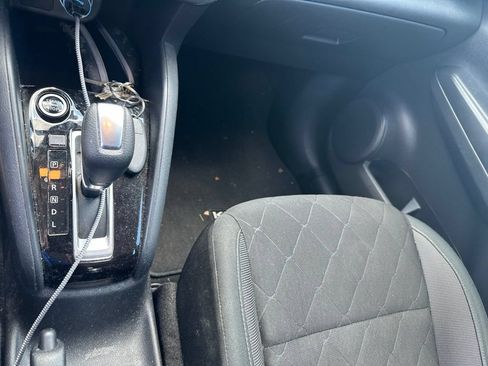 Used 2020 Nissan Kicks S FWD image 8