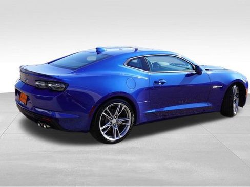 Used 2024 Chevrolet Camaro LT w/ RS Package image 4