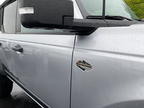 Used 2023 Ford Bronco Wildtrak image 22