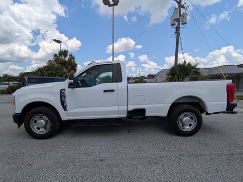 Used 2023 Ford F350 XL RWD image 7