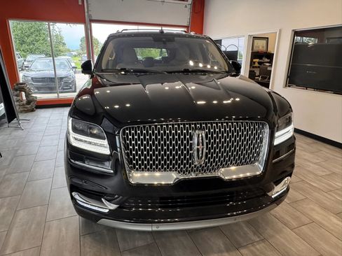 Used 2019 Lincoln Navigator L Reserve w/ Cargo Package AWD/4WD image 7