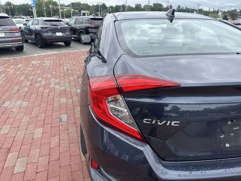 Used 2017 Honda Civic EX image 10