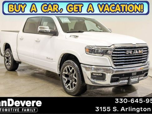Used 2025 RAM 1500 Laramie AWD/4WD image 1