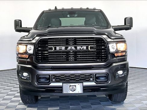 Used 2021 RAM 3500 Big Horn w/ Night Edition AWD/4WD image 3