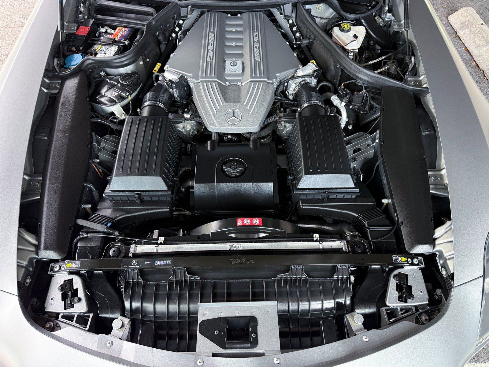 Used 2012 Mercedes-Benz SLS AMG Coupe image 35