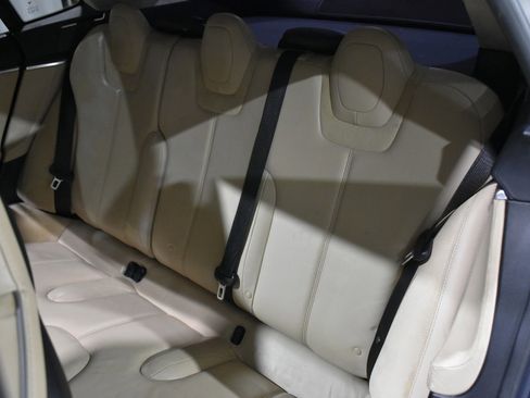 Used 2013 Tesla Model S Performance image 20