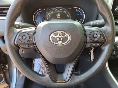 Certified 2024 Toyota RAV4 LE AWD/4WD image 12