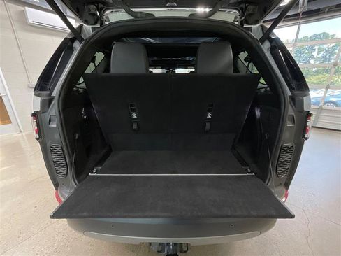 Used 2019 Land Rover Discovery HSE AWD/4WD image 26