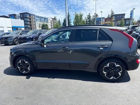Certified 2023 Kia Niro Wind w/ Wind Preserve Package FWD image 9