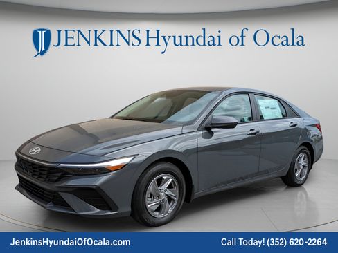 New 2026 Hyundai Elantra SE FWD image 11