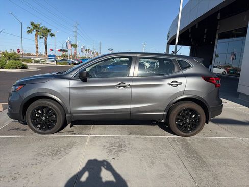 Used 2021 Nissan Rogue Sport S FWD image 2