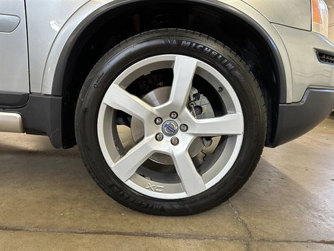 Used 2012 Volvo XC90 3.2 R-Design image 11