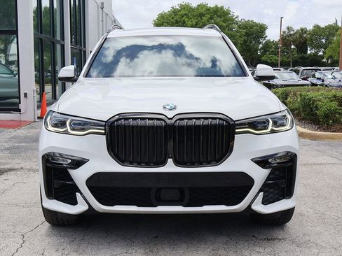 Used 2021 BMW X7 M50i AWD/4WD image 17