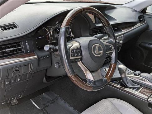 Used 2016 Lexus ES 350 image 10