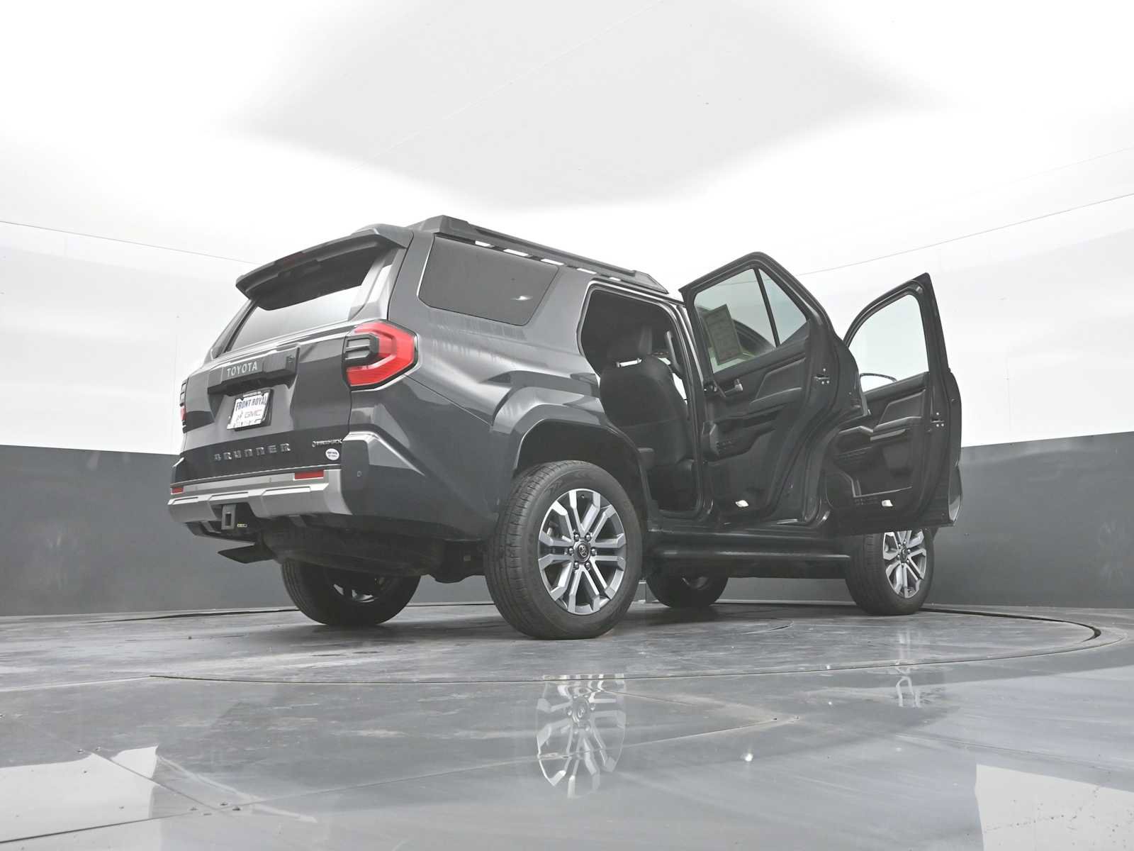 Used 2025 Toyota 4Runner Limited AWD/4WD image 55