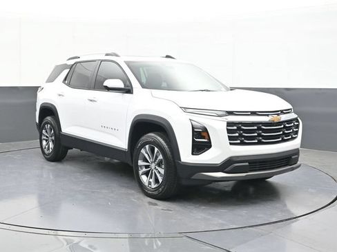 New 2026 Chevrolet Equinox LT w/ Convenience Package II FWD image 15