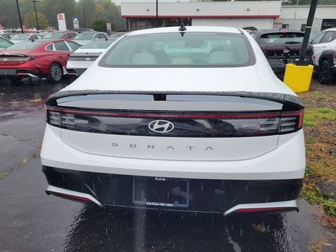 New 2026 Hyundai Sonata SEL image 4