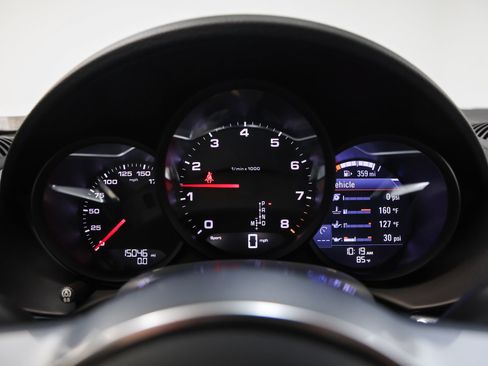 Certified 2022 Porsche 718 Cayman RWD image 34
