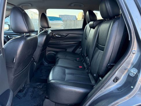 Used 2018 Nissan Rogue SL image 18