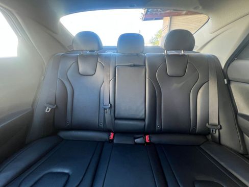 Used 2025 Hyundai Elantra Limited image 38