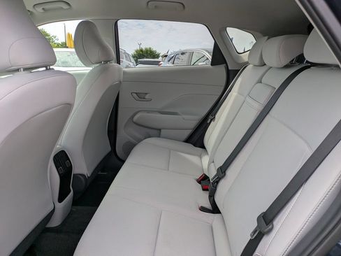 Used 2025 Hyundai Kona SEL AWD/4WD image 15