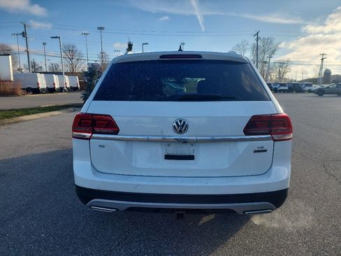 Used 2019 Volkswagen Atlas SE w/ Towing Package image 5