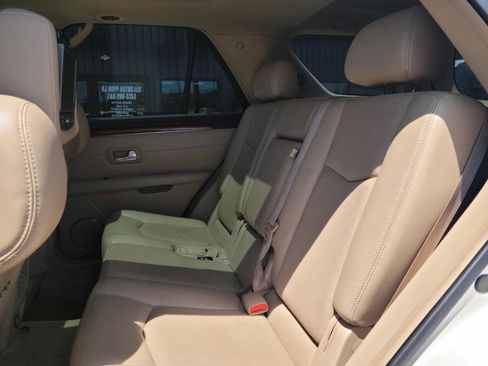 Used 2008 Cadillac SRX AWD w/ Utility Package image 17