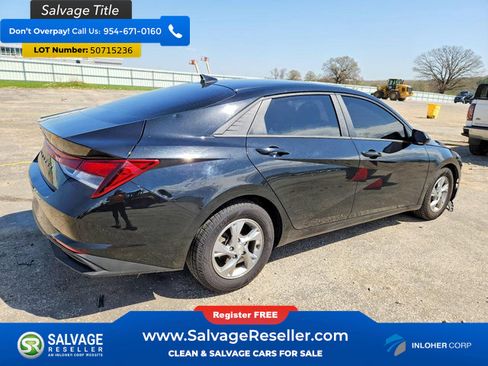 Used 2021 Hyundai Elantra SE FWD image 4