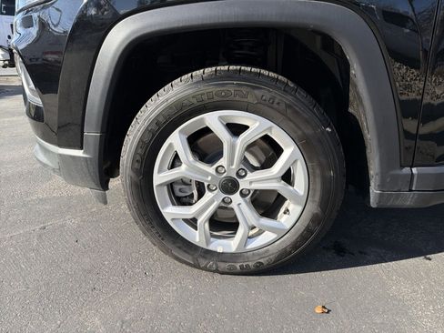 New 2025 Jeep Compass Latitude w/ Sun & Sound Group image 16