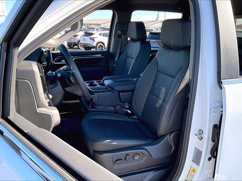 New 2026 Chevrolet Silverado 2500 LT w/ Z71 Chrome Sport Edition AWD/4WD image 9