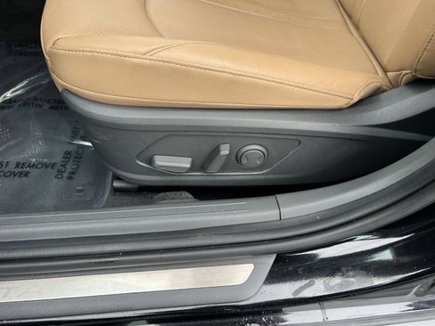 Used 2022 Hyundai Sonata Limited w/ Winter Weather Package image 14