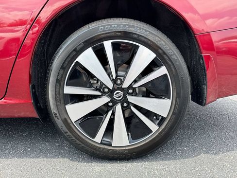 Used 2021 Nissan Altima 2.5 SV w/ SV Premium Package AWD/4WD image 27