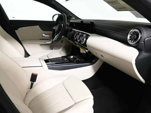 New 2026 Mercedes-Benz CLA 250 4MATIC image 21