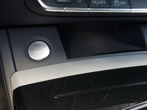Certified 2025 Audi Q5 2.0T Premium AWD/4WD image 30