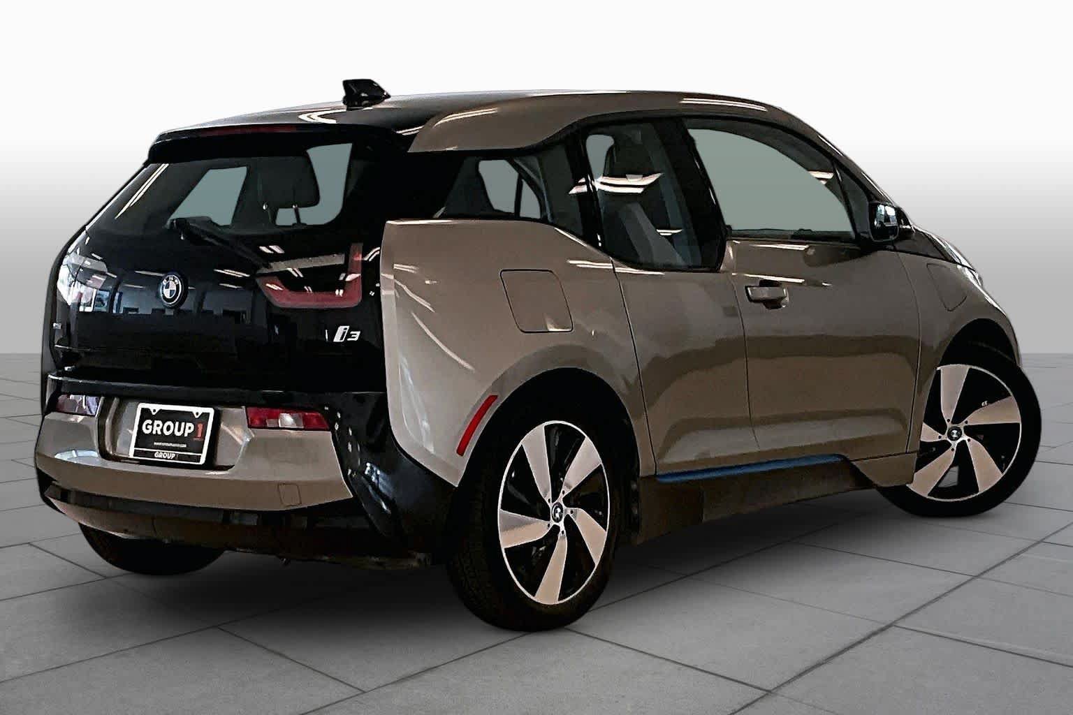 Used 2017 BMW i3 w/ Range Extender RWD image 11