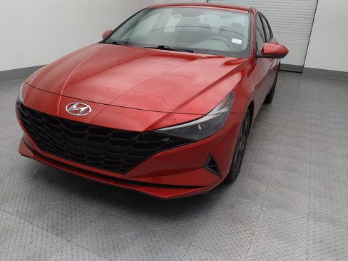 Used 2021 Hyundai Elantra SEL FWD image 15