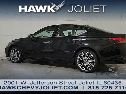 Used 2023 Nissan Altima 2.5 SL image 5
