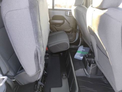 New 2026 Jeep Gladiator Sport image 19