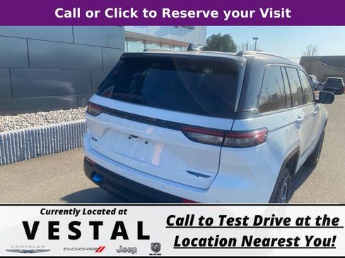 New 2023 Jeep Grand Cherokee Trailhawk image 10