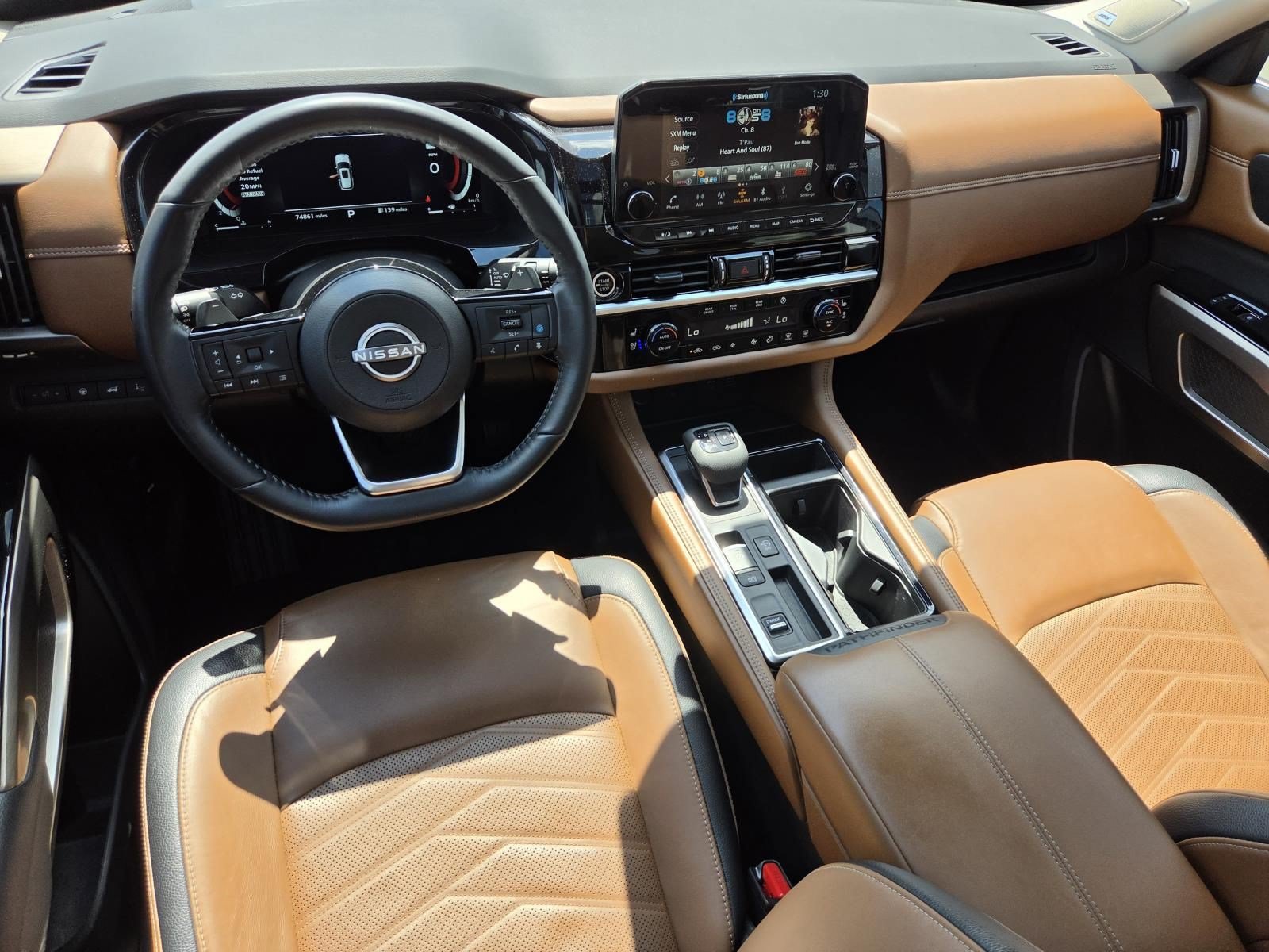 Used 2024 Nissan Pathfinder Platinum FWD image 22