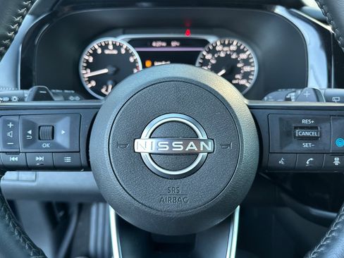 Used 2024 Nissan Pathfinder SV image 26