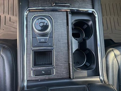 Used 2020 Ford Expedition Max Limited w/ Equipment Group 301A RWD image 16