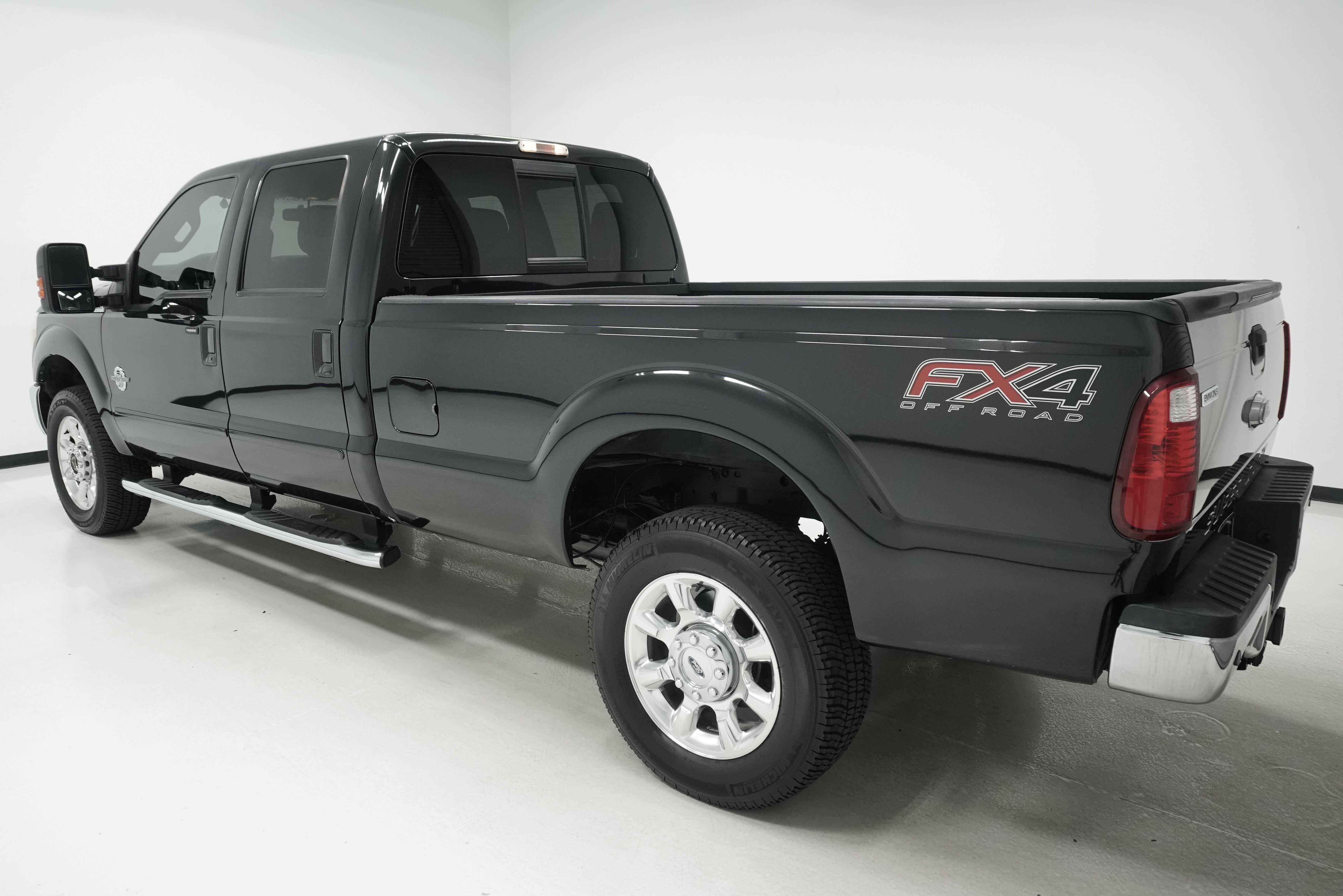Used 2015 Ford F350 Lariat w/ Lariat Ultimate Package AWD/4WD image 4
