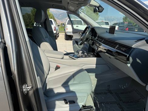 Used 2019 Audi Q7 3.0T Premium Plus w/ Premium Plus Package AWD/4WD image 26